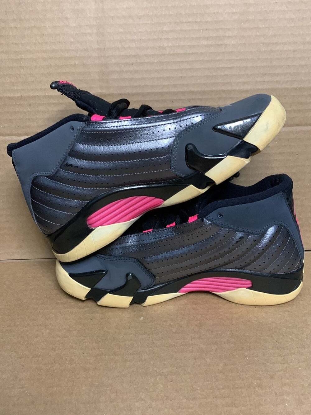 Air Jordan Retro 14 Metalic Gray Hyper Pink, Size 6Y - Picture 3 of 8